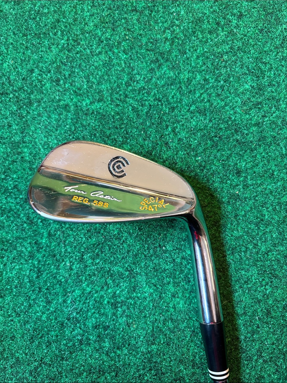 *Vintage* Cleveland 588 Tour Action Pitching Wedge - Chrome w/ Custom Paint